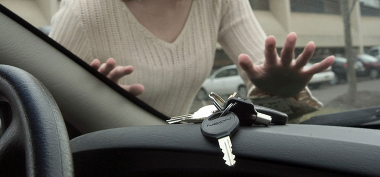 vehicle lockout service Montebello